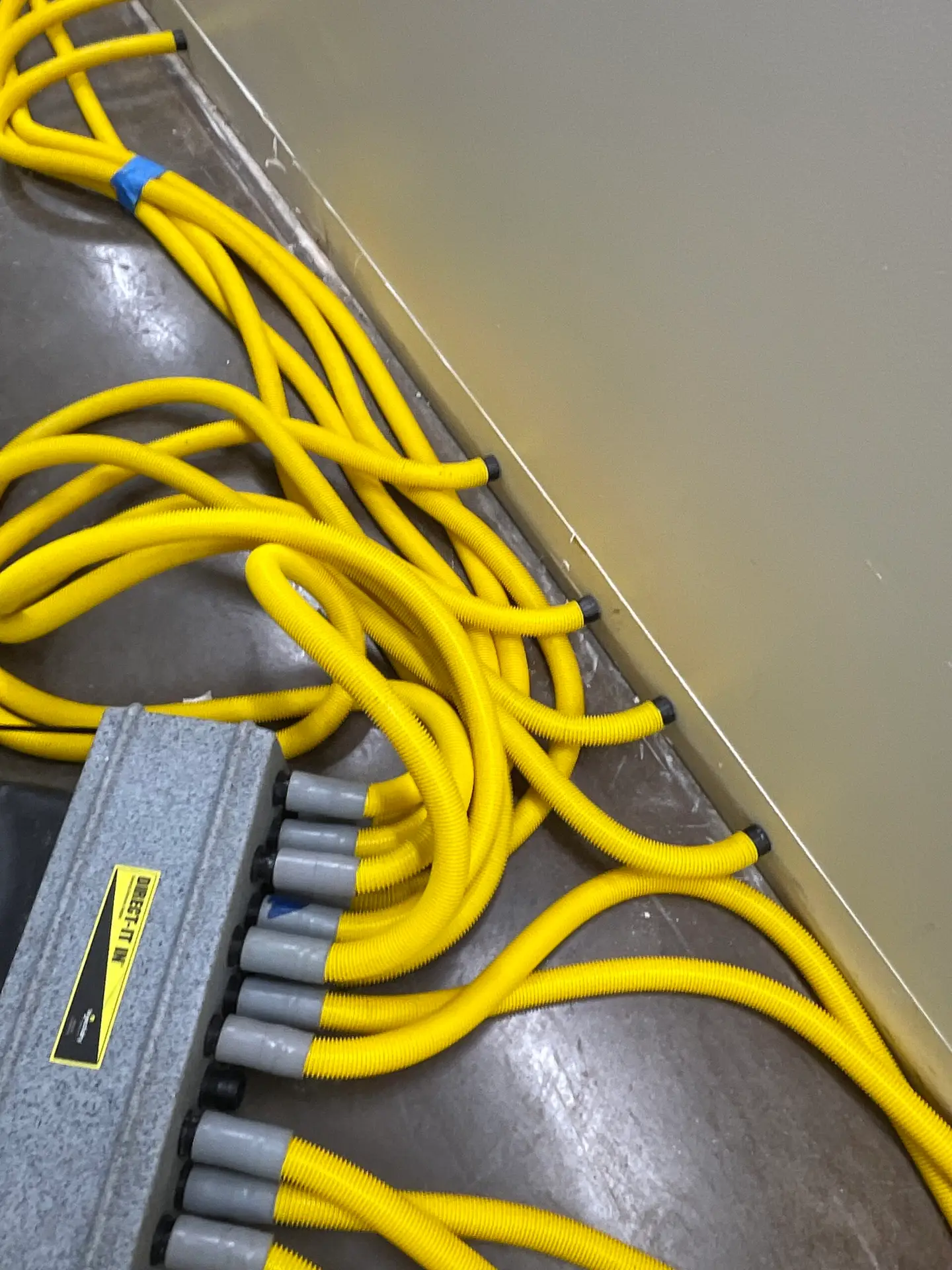 Multiple air movers positioned to ensure balanced airflow during drying in Dallas