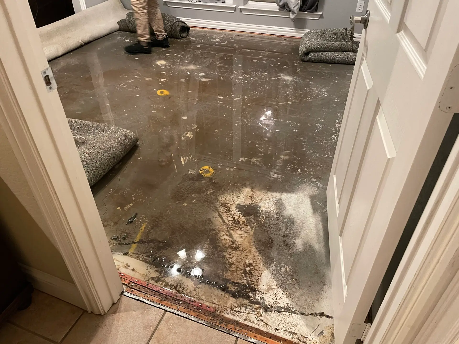 Emergency water extraction in Dallas